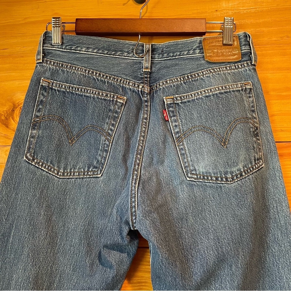 Levi’s Wedgie Straight Leg High Rise Button Fly Jeans 28 - Picture 4 of 12